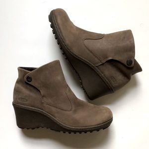 KEEN Akita ankle wedge boots, leather, size 7 US (37.5)